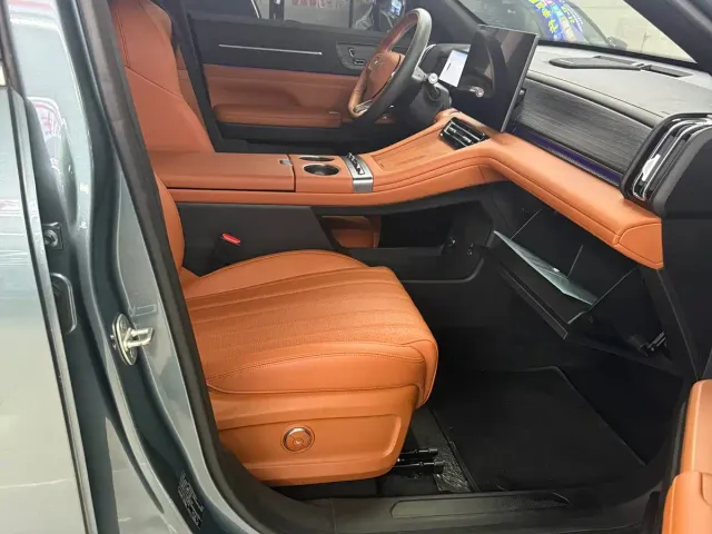 Jetour X70L — Фото автомобиля 3