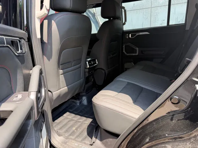Jetour T2 — Фото автомобиля 7