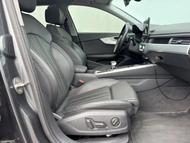 Audi Audi A4L 2022 40 TFSI Fashion Dynamic — Фото автомобиля 12