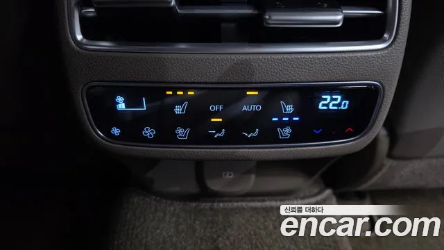 Genesis GV70 2.5T Бензин AWD — Фото автомобиля 17
