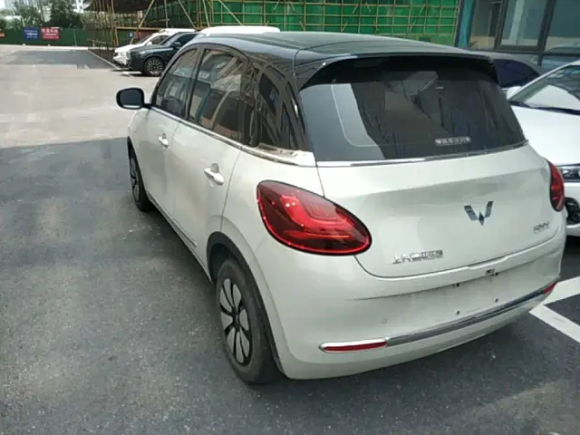 Wuling Bingo — Фото автомобиля 22