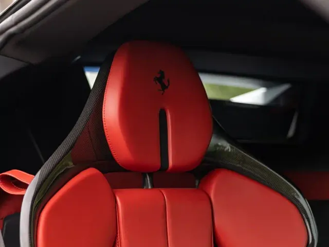 Ferrari SF90 — Фото автомобиля 18