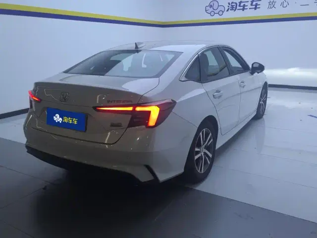 Honda Integra — Фото автомобиля 3