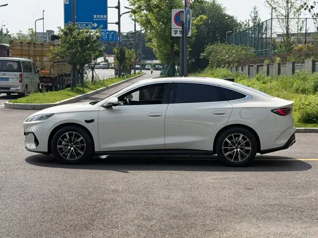 BYD Seal 06 — Фото автомобиля 8