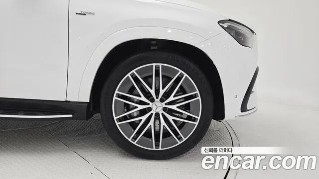 Mercedes-Benz GLE-Class — Фото автомобиля 5