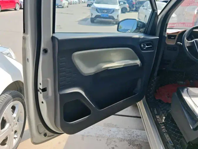 Wuling Hongguang Mini EV — Фото автомобиля 7