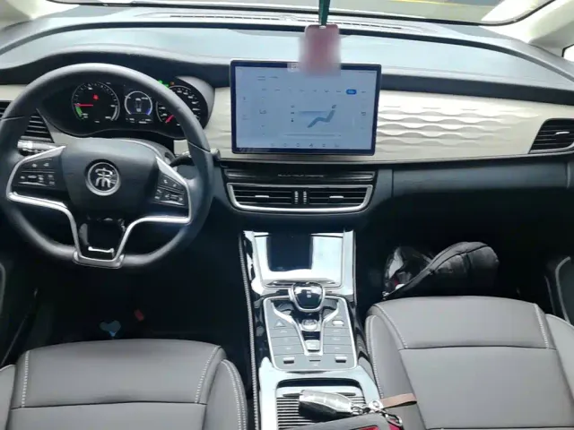 BYD Song MAX — Фото автомобиля 9