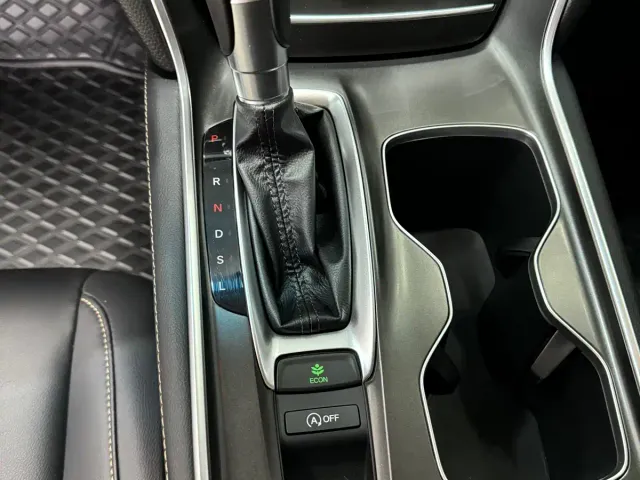 Honda Accord — Фото автомобиля 10