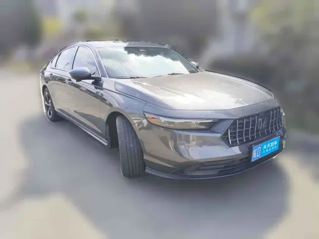 Honda Accord — Фото автомобиля 3