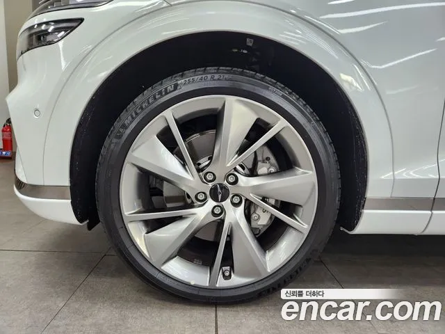Genesis GV70 2.5T Бензин AWD — Фото автомобиля 20