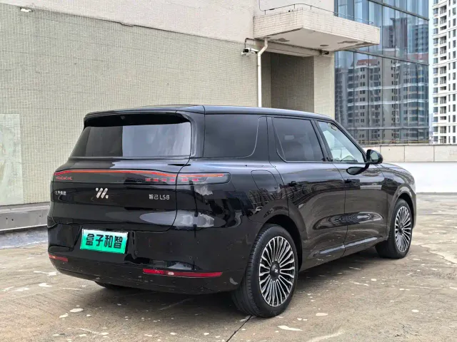 IM Motors LS8 — Фото автомобиля 16
