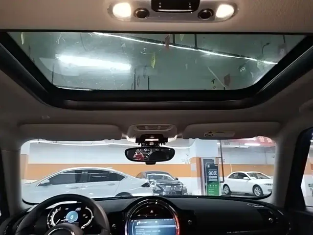 MINI Clubman — Фото автомобиля 17