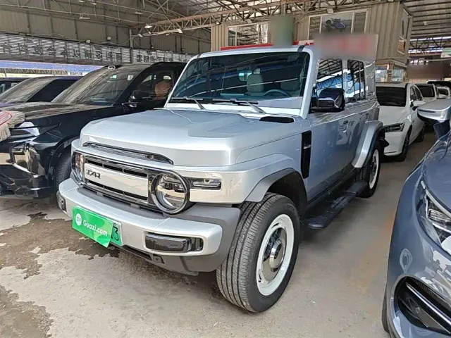 Фотография автомобиля — iCAR V23