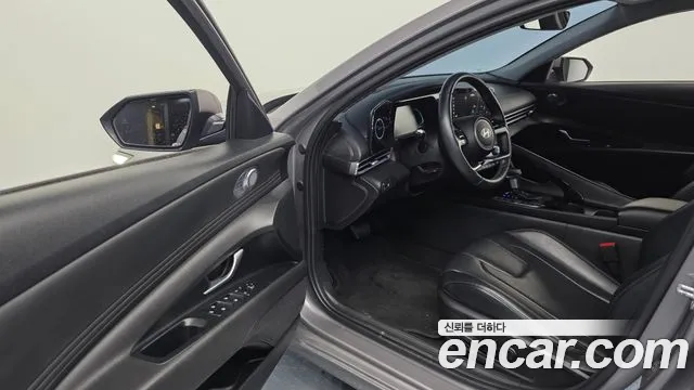 Hyundai Avante CN7 — Фото автомобиля 10