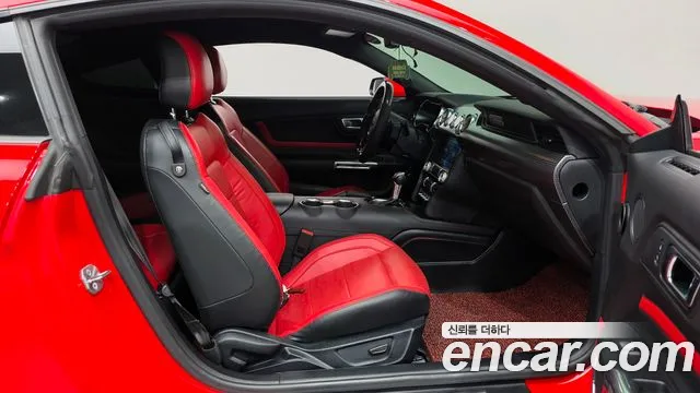 Ford Mustang Mustang GT Купе — Фото автомобиля 6