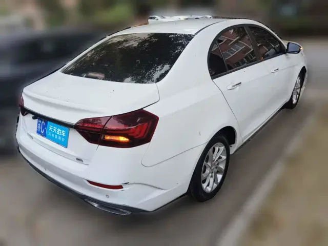 Geely Emgrand — Фото автомобиля 2