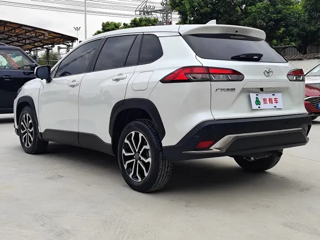 Toyota Frontlander — Фото автомобиля 5