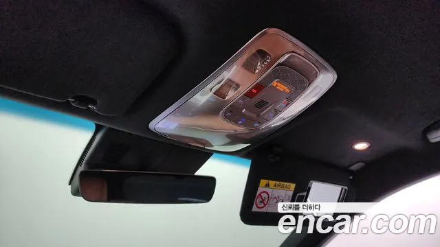 Genesis GV70 2.5T Бензин AWD — Фото автомобиля 16