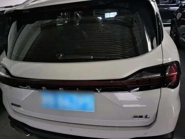 Geely Haoyue L — Фото автомобиля 5