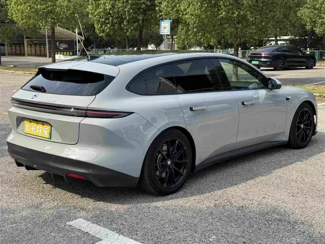 Nio ET5 Touring — Фото автомобиля 5