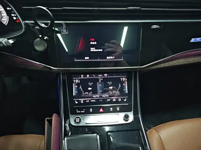 Audi Q7 — Фото автомобиля 12