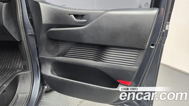 Hyundai Staria — Фото автомобиля 14