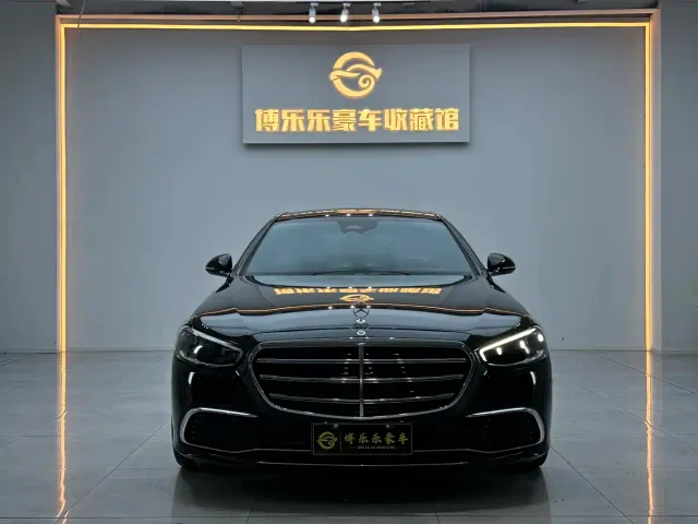 Mercedes-Benz S-Class — Фото автомобиля 2