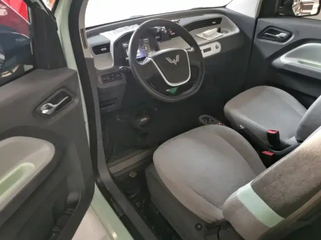 Wuling Hongguang Mini EV — Фото автомобиля 15