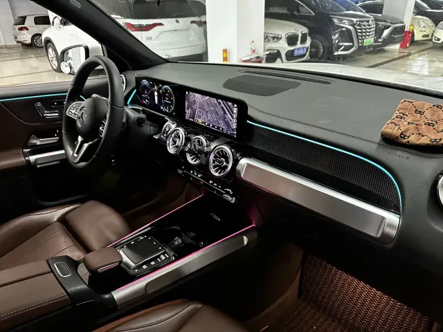 Mercedes-Benz GLB-Class — Фото автомобиля 11