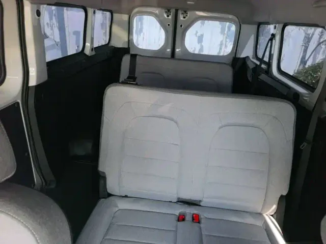 Wuling Yangguang — Фото автомобиля 16