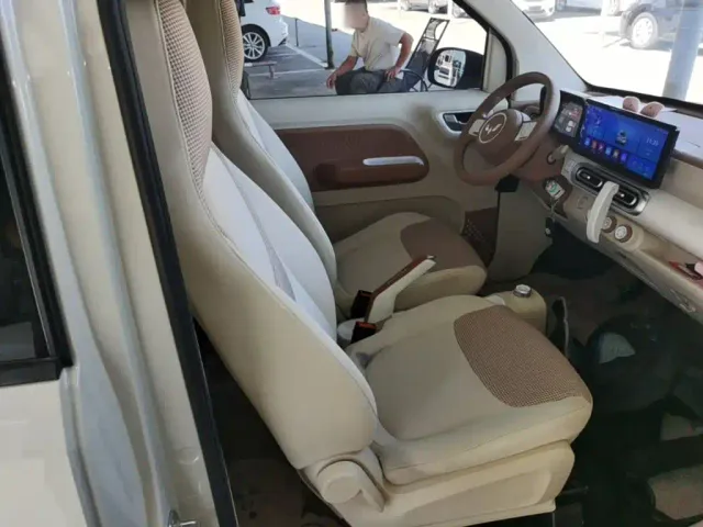 Wuling Hongguang Mini EV — Фото автомобиля 24