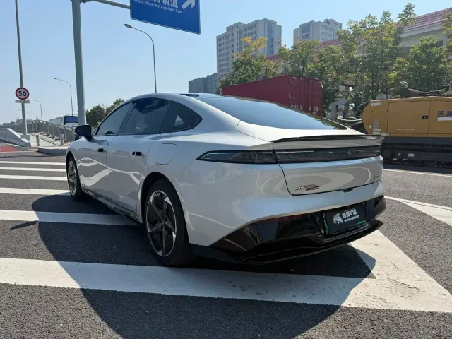 Dongfeng eπ 007 — Фото автомобиля 6