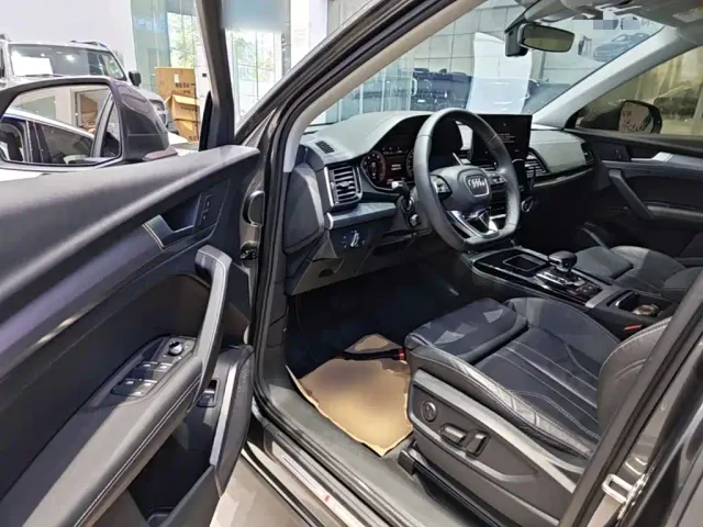 Audi Q5L — Фото автомобиля 15
