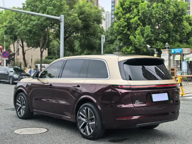 Li Auto L9 — Фото автомобиля 5