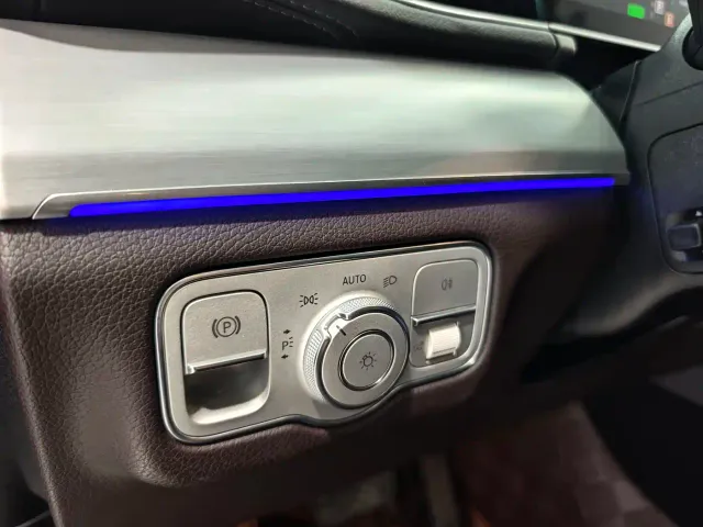 Mercedes-Benz GLE-Class — Фото автомобиля 12