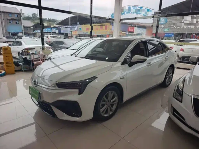 Фотография автомобиля — GAC Aion S