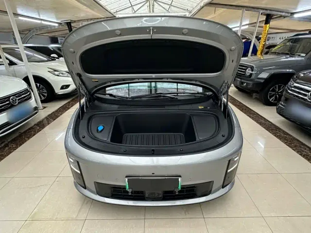 Li Auto i6 — Фото автомобиля 16