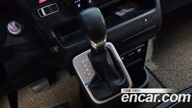 Hyundai Staria Staria Карго 5 мест — Фото автомобиля 9