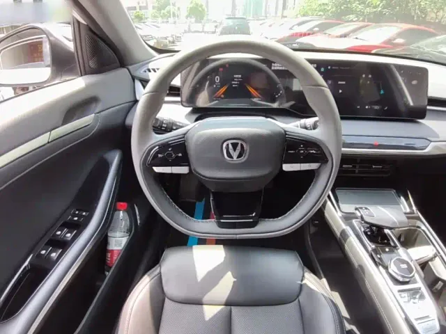 Changan Raeton Plus — Фото автомобиля 10