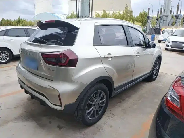 Geely Vision X3 — Фото автомобиля 6