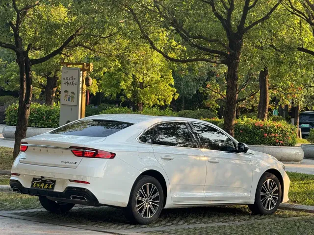 Geely Xingrui — Фото автомобиля 12