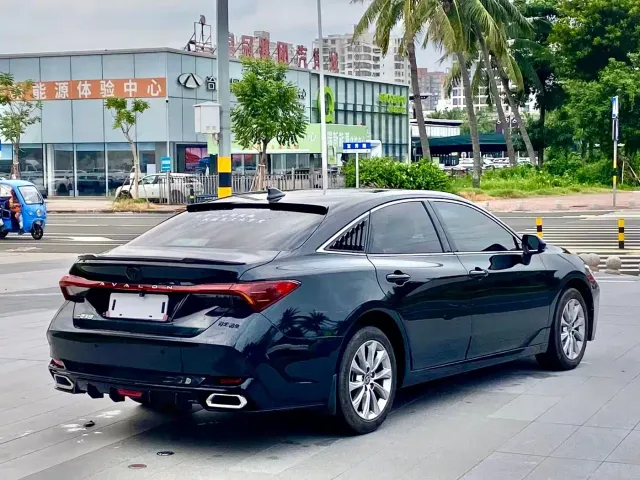 Toyota Avalon — Фото автомобиля 9