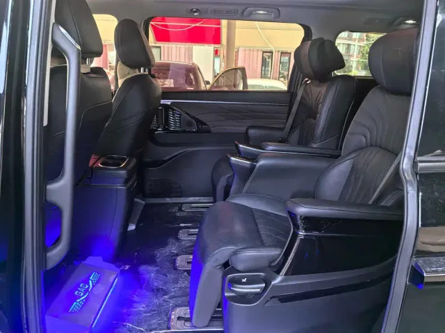 GAC Trumpchi M8 — Фото автомобиля 6