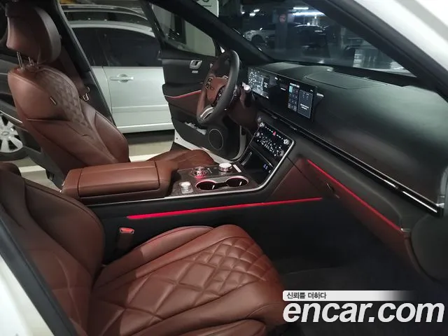 Genesis GV80 — Фото автомобиля 12