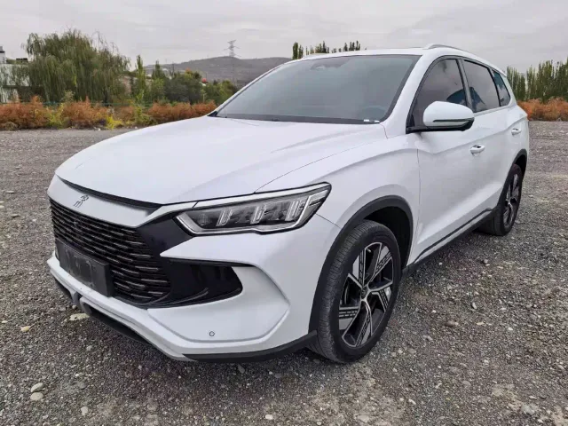 Фотография автомобиля — BYD Song Pro
