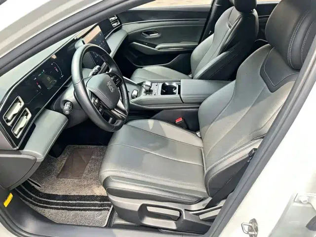 BYD Qin L — Фото автомобиля 4