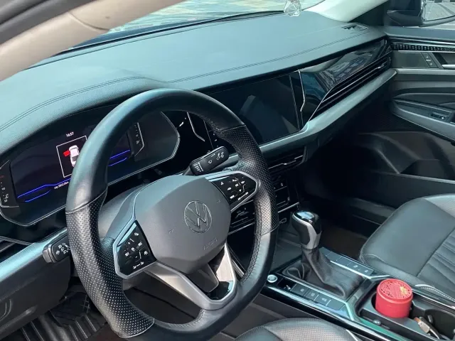 Volkswagen Passat — Фото автомобиля 7