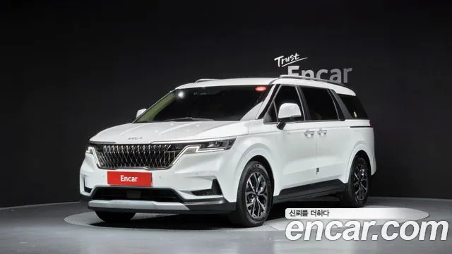 Фотография автомобиля — Kia Carnival
