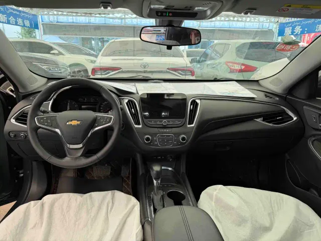 Chevrolet Malibu XL — Фото автомобиля 4