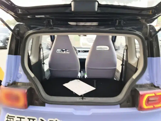 Wuling Hongguang Mini EV — Фото автомобиля 18